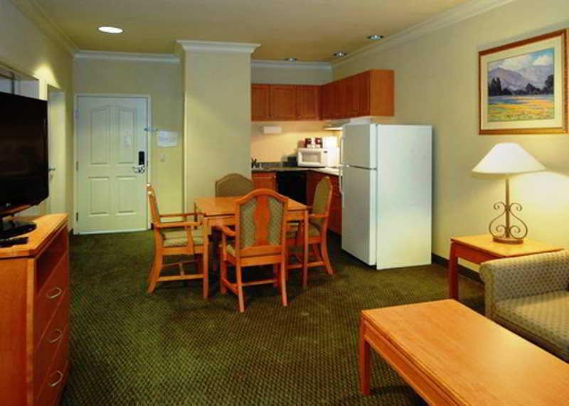 Comfort Suites San Jose Airport Стая снимка
